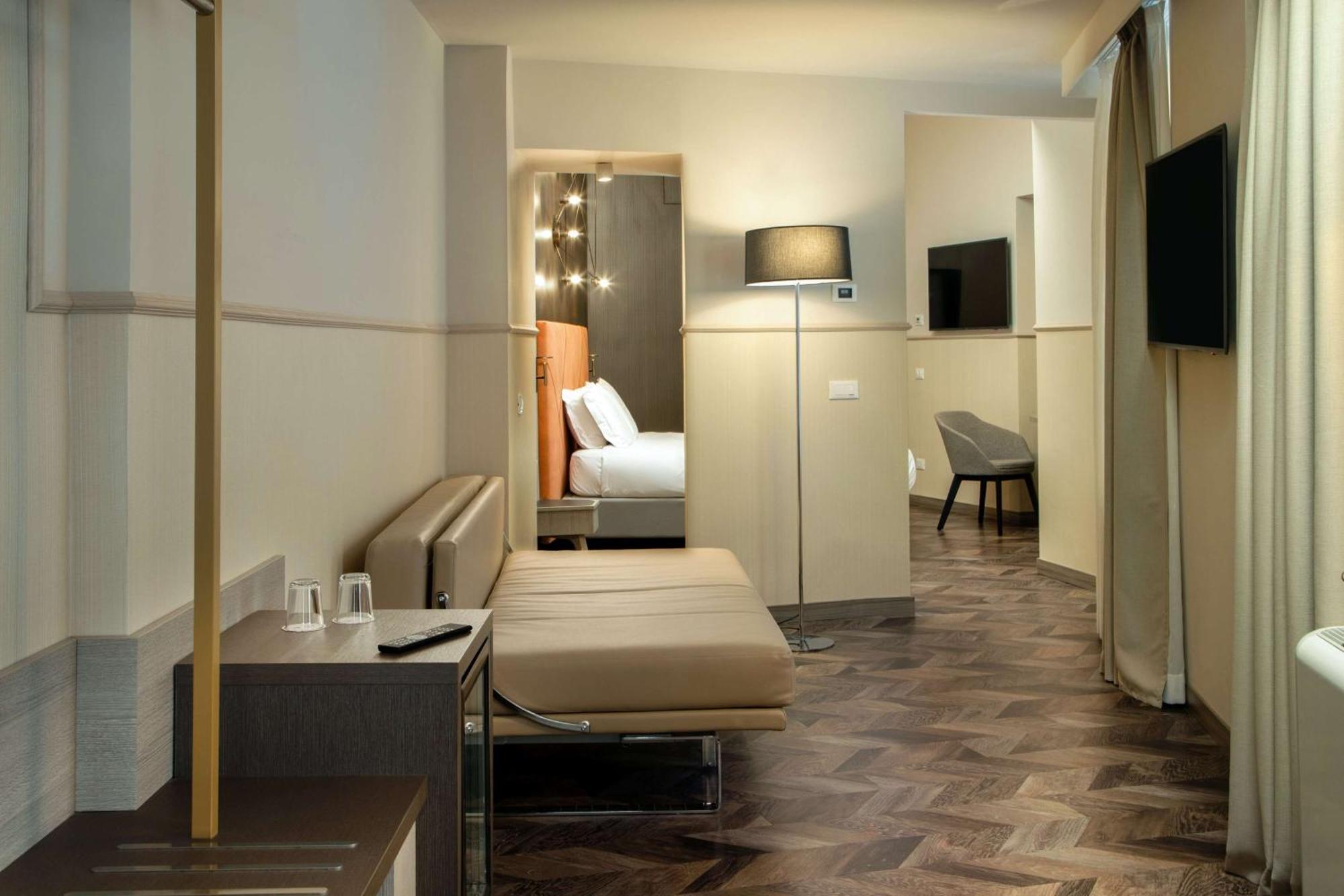 Hotel Cosmopolita Rome, Tapestry Collection By Hilton Roma